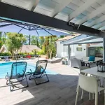 Vila D'architecte Avec Piscine Chauffee Et Borne De Recharge, Parfaite Pour Des En Famille - Fr-1-791-4 Soorts-Hossegor