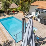 D'architecte Avec Piscine Chauffee Et Borne De Recharge, Parfaite Pour Des En Famille - Fr-1-791-4 *