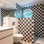 D'architecte Avec Piscine Chauffee Et Borne De Recharge, Parfaite Pour Des En Famille - Fr-1-791-4 Vila